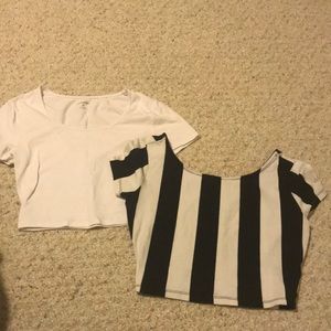 Bundle on two crop tops